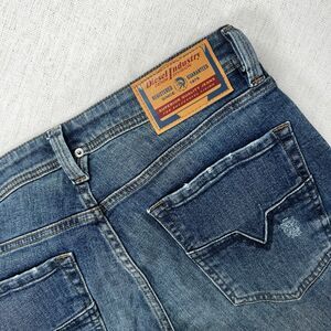 Diesel Larkee Regular Straight Jeans Men’s 30x32 Distressed Premium Denim